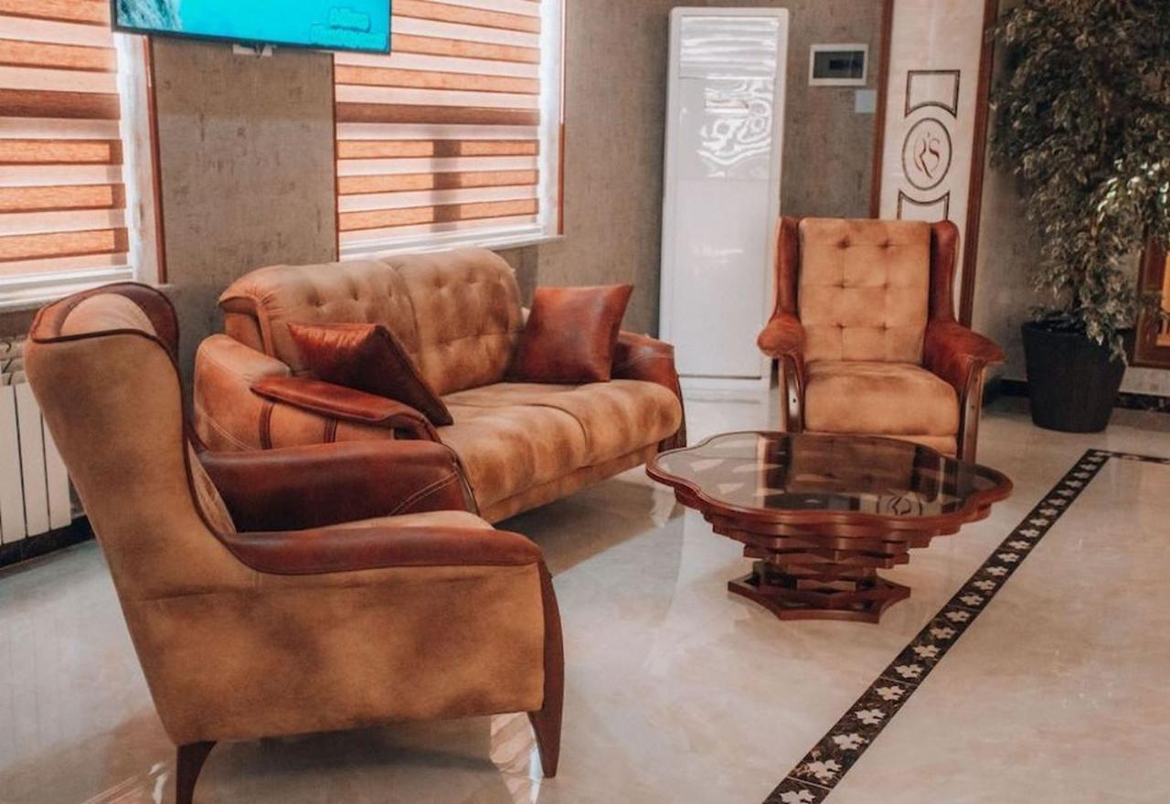 Royal Sapphire Hotel Baku Bagian luar foto