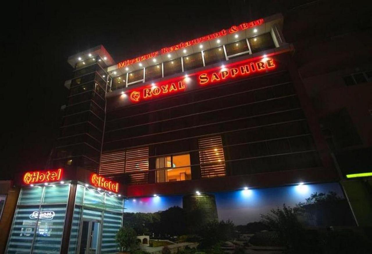 Royal Sapphire Hotel Baku Bagian luar foto