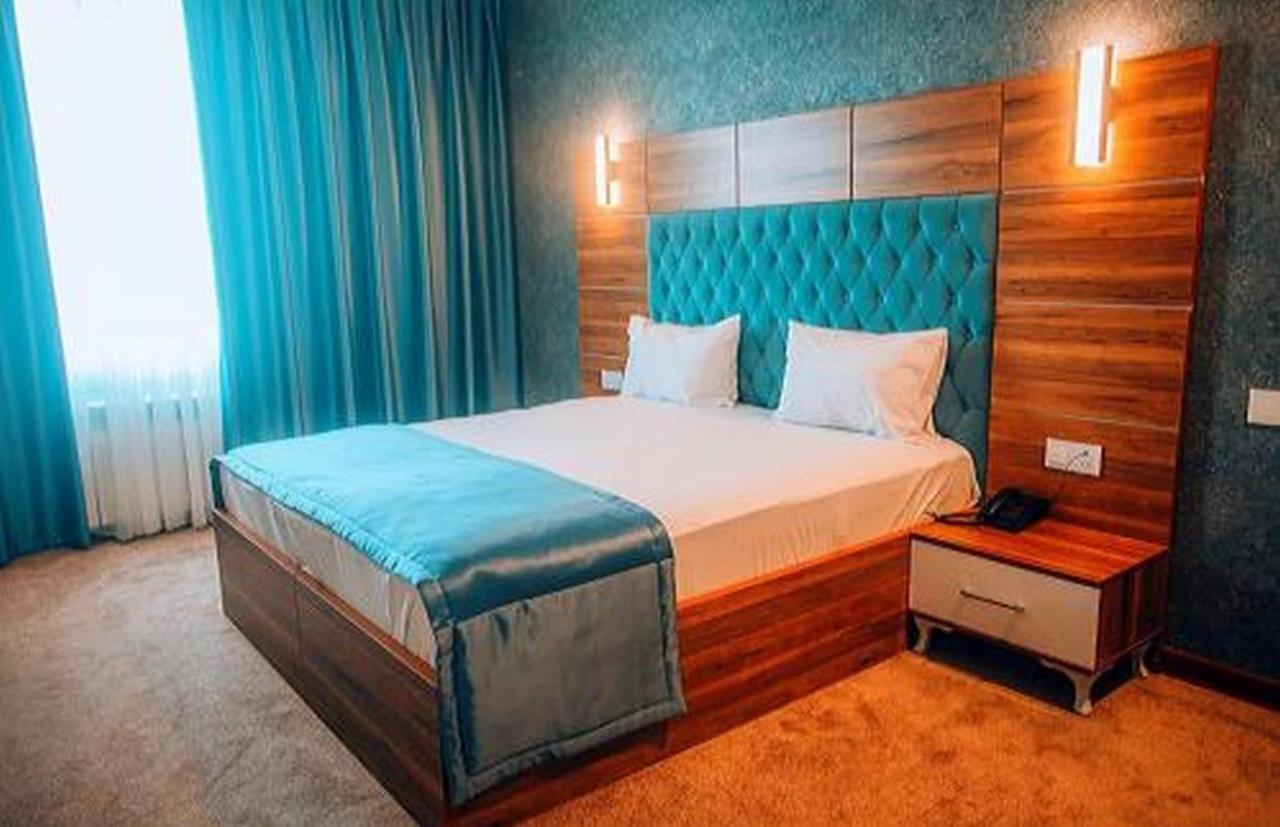 Royal Sapphire Hotel Baku Bagian luar foto