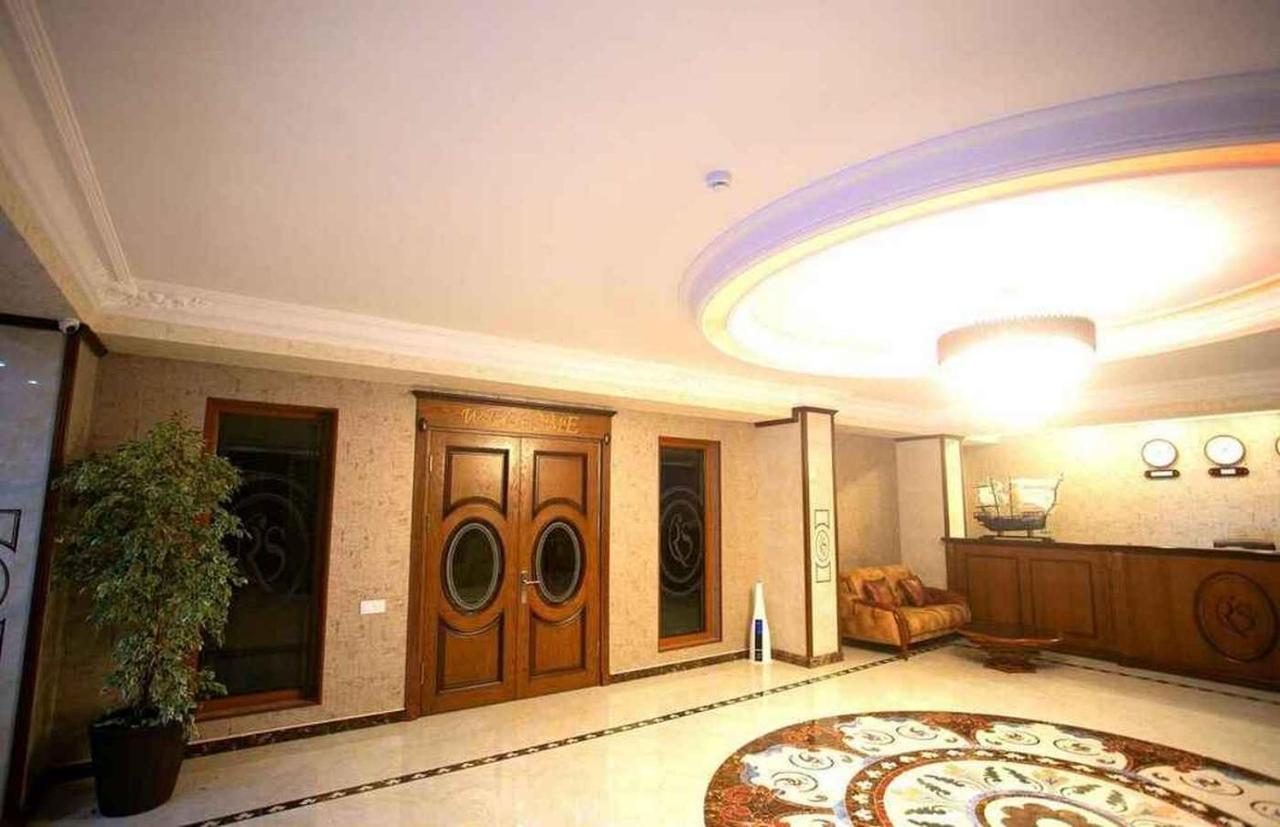 Royal Sapphire Hotel Baku Bagian luar foto