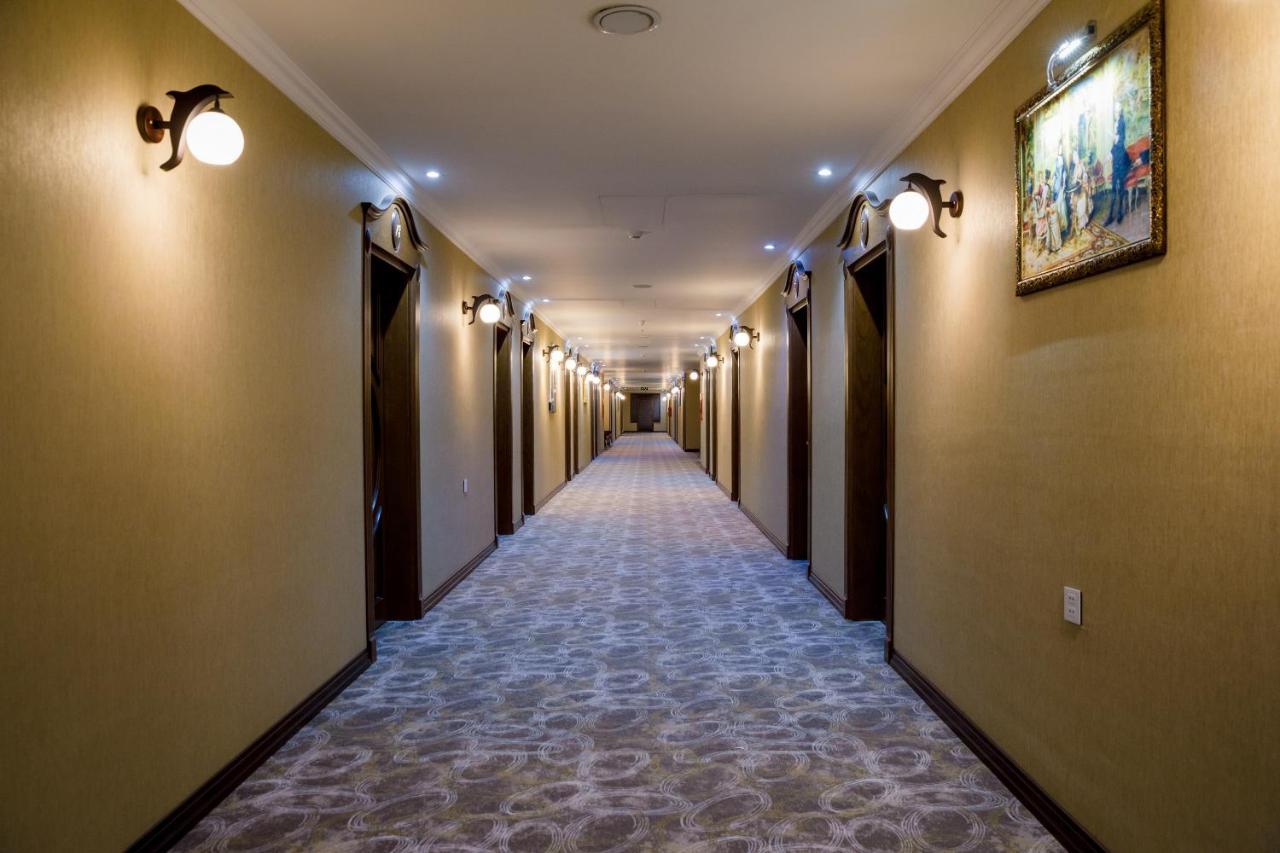 Royal Sapphire Hotel Baku Bagian luar foto