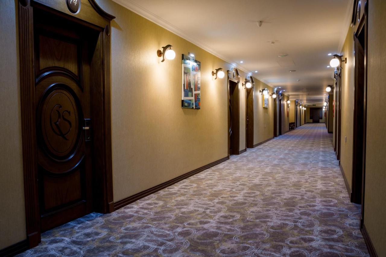 Royal Sapphire Hotel Baku Bagian luar foto