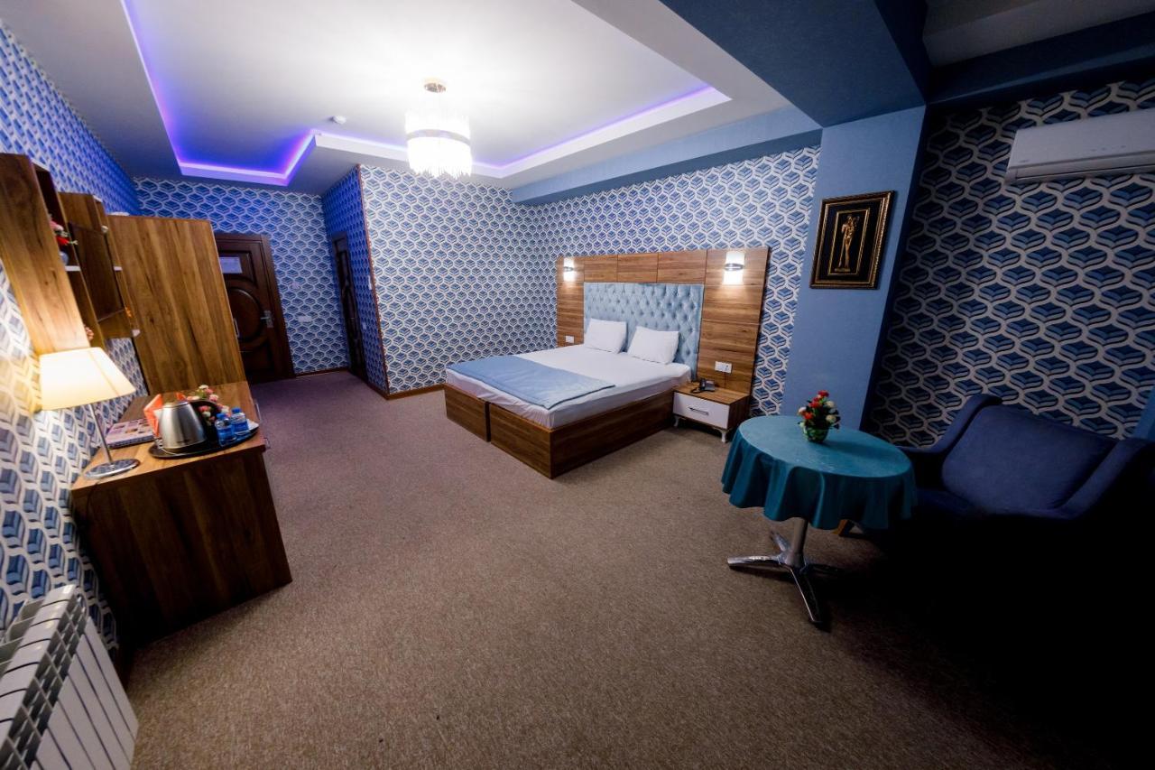 Royal Sapphire Hotel Baku Bagian luar foto