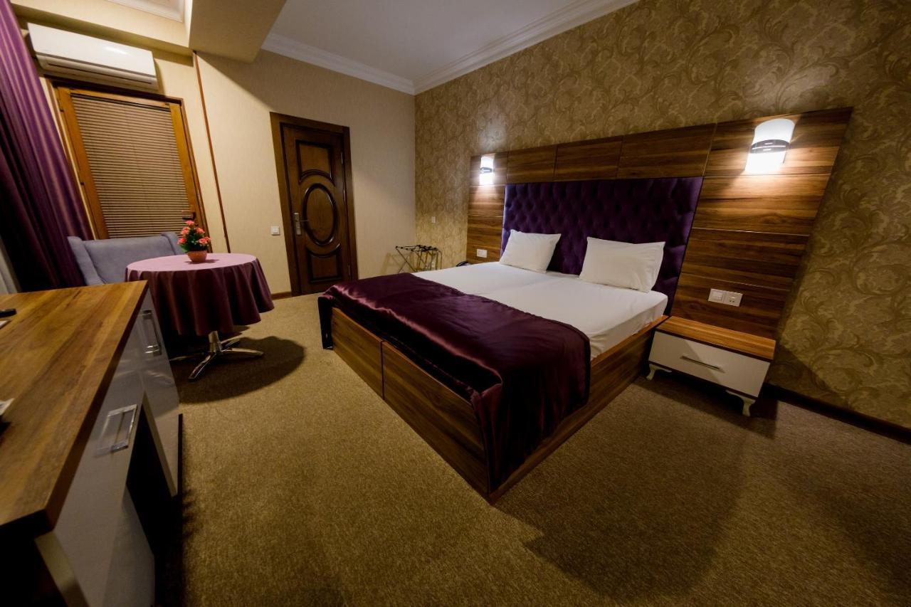 Royal Sapphire Hotel Baku Bagian luar foto