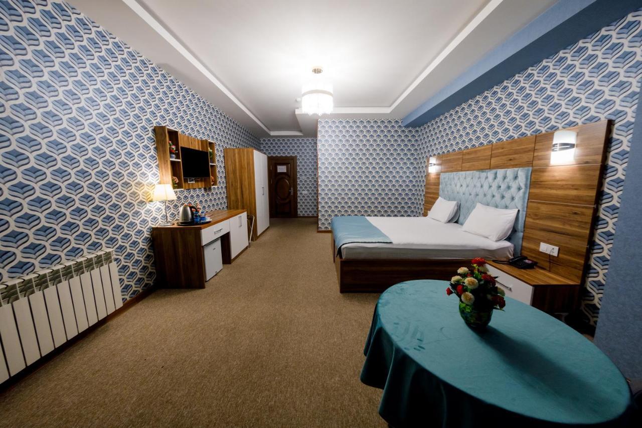 Royal Sapphire Hotel Baku Bagian luar foto