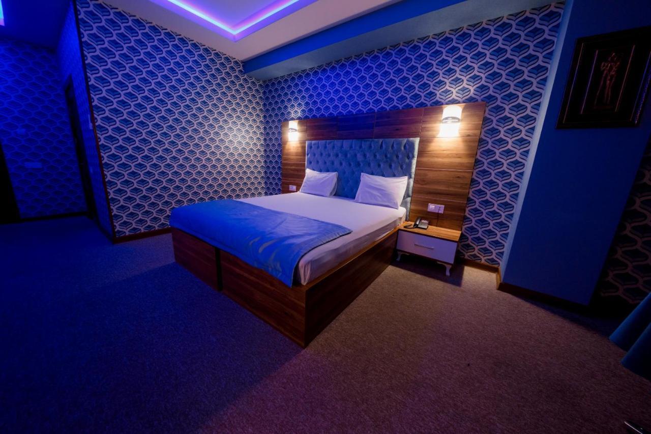 Royal Sapphire Hotel Baku Bagian luar foto