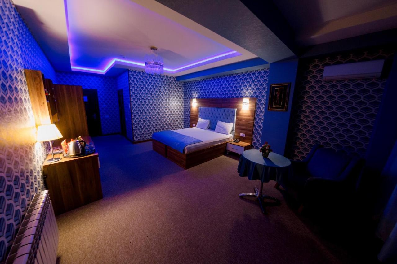 Royal Sapphire Hotel Baku Bagian luar foto