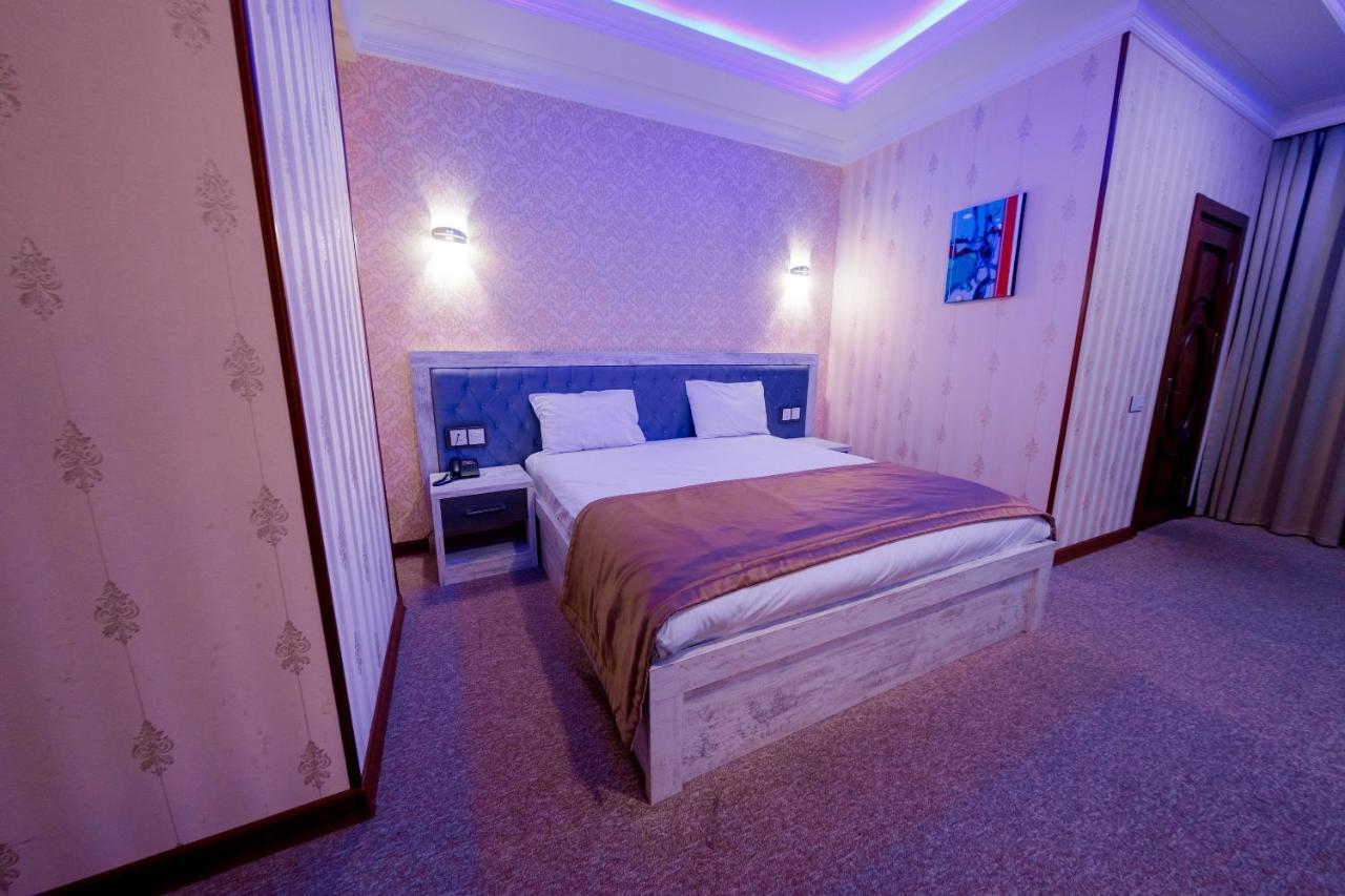 Royal Sapphire Hotel Baku Bagian luar foto