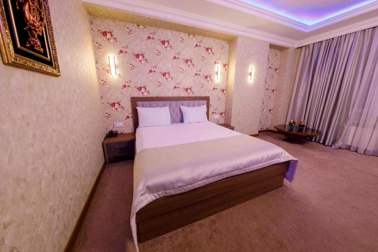 Royal Sapphire Hotel Baku Bagian luar foto